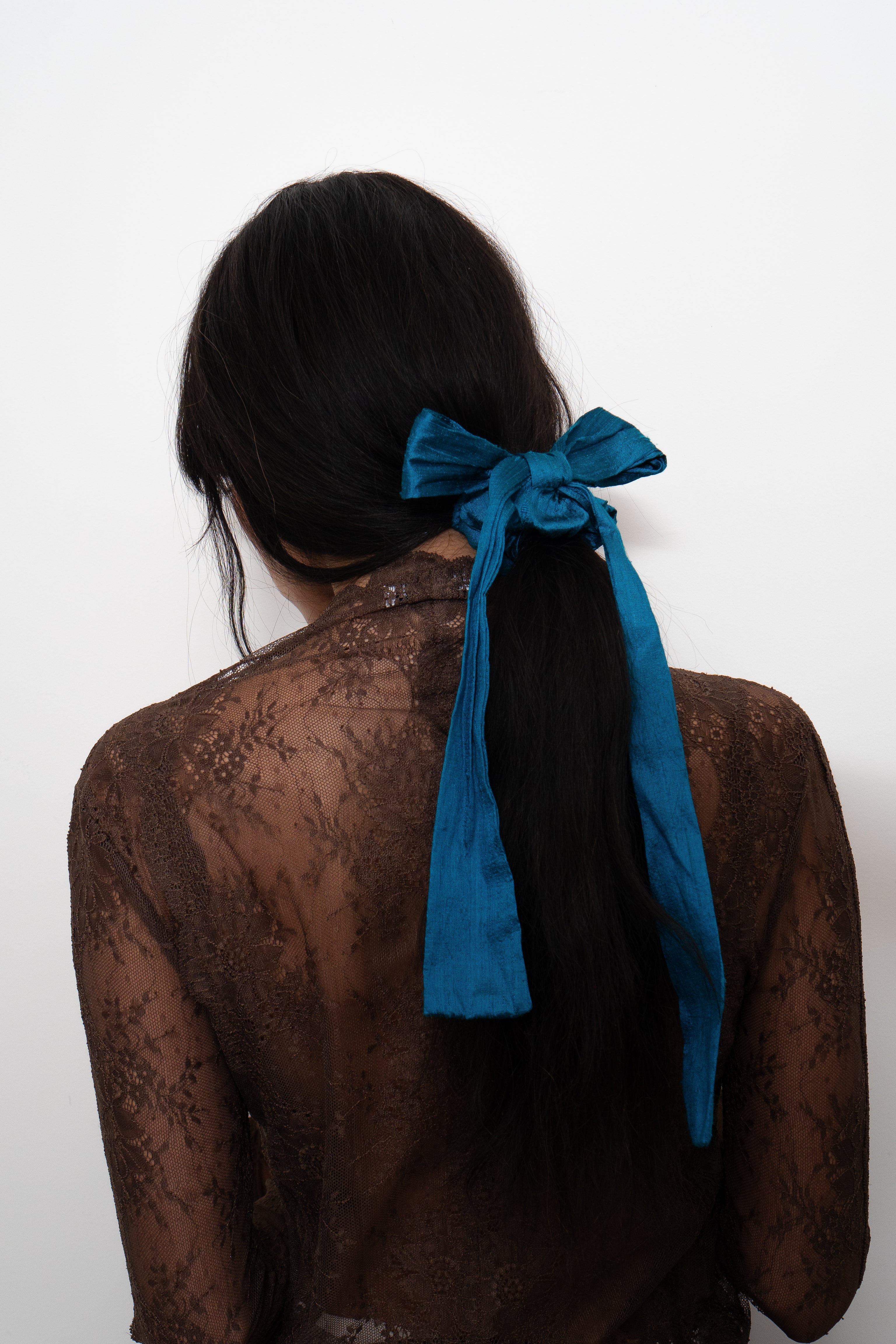 Venere - Skinny Silk Bow Scrunchie
