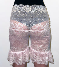 Load image into Gallery viewer, Lars -  Lace Ruffles shorts
