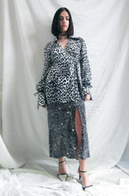 Load image into Gallery viewer, Camilla - Silk Wallet Shirt
