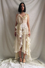 Load image into Gallery viewer, Alba - Bombonniere dress
